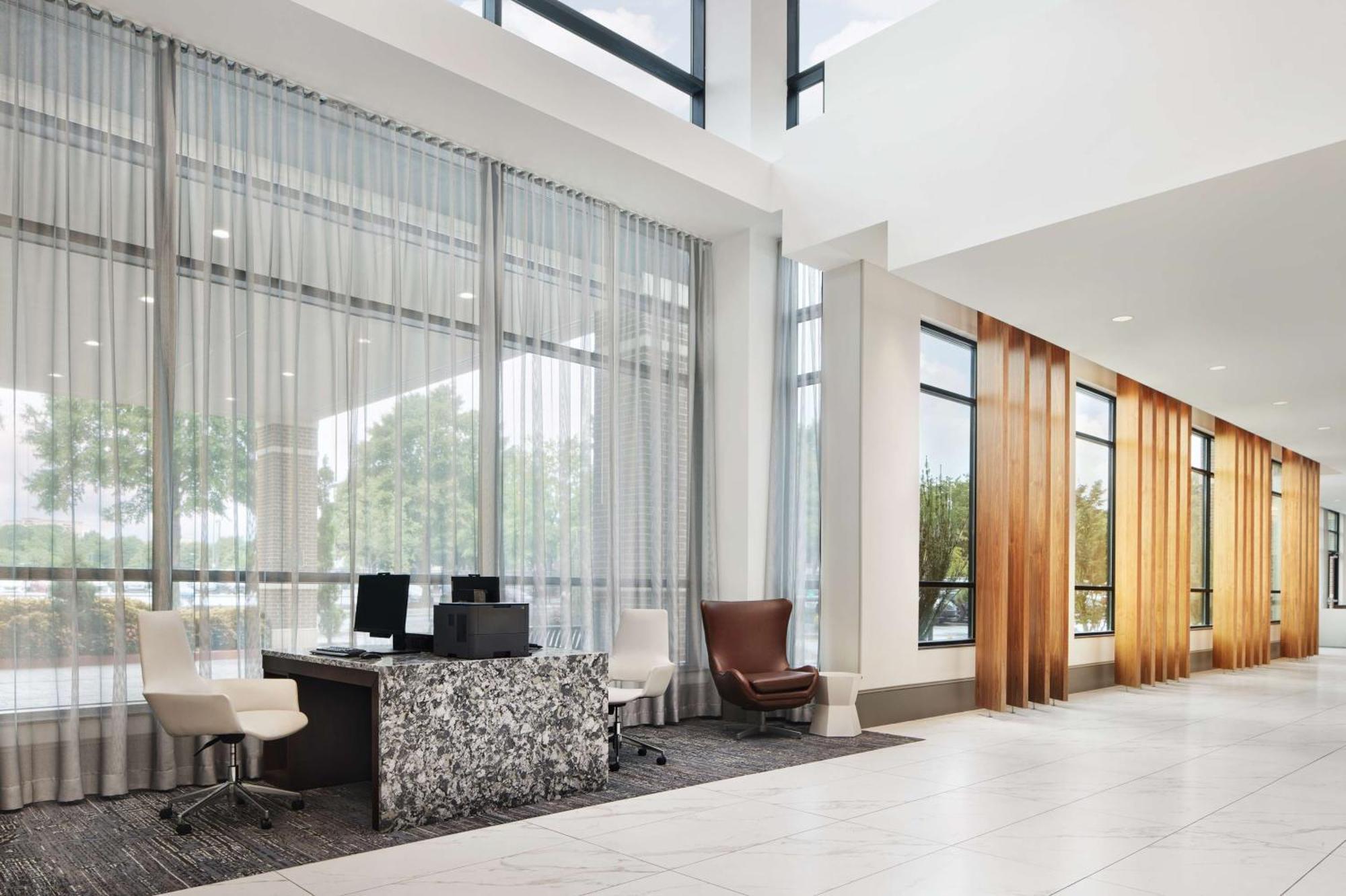 Embassy Suites By Hilton Atlanta Airport North Hapeville Eksteriør billede