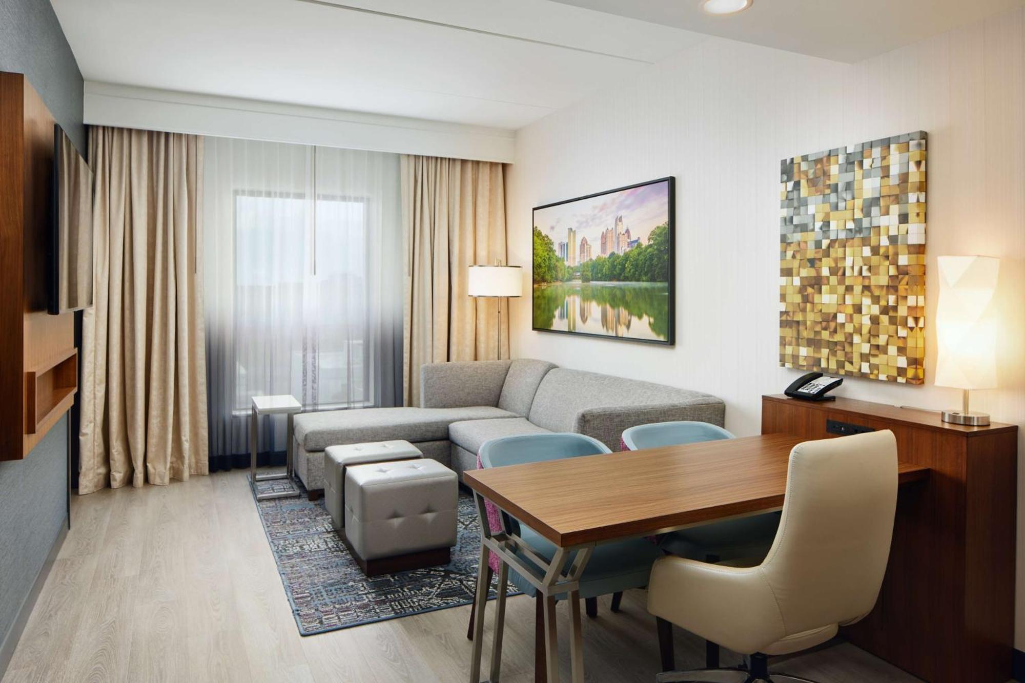 Embassy Suites By Hilton Atlanta Airport North Hapeville Eksteriør billede