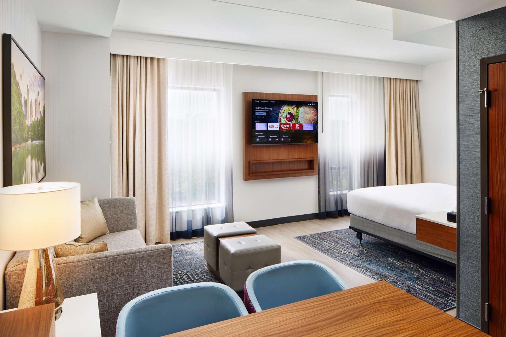 Embassy Suites By Hilton Atlanta Airport North Hapeville Eksteriør billede
