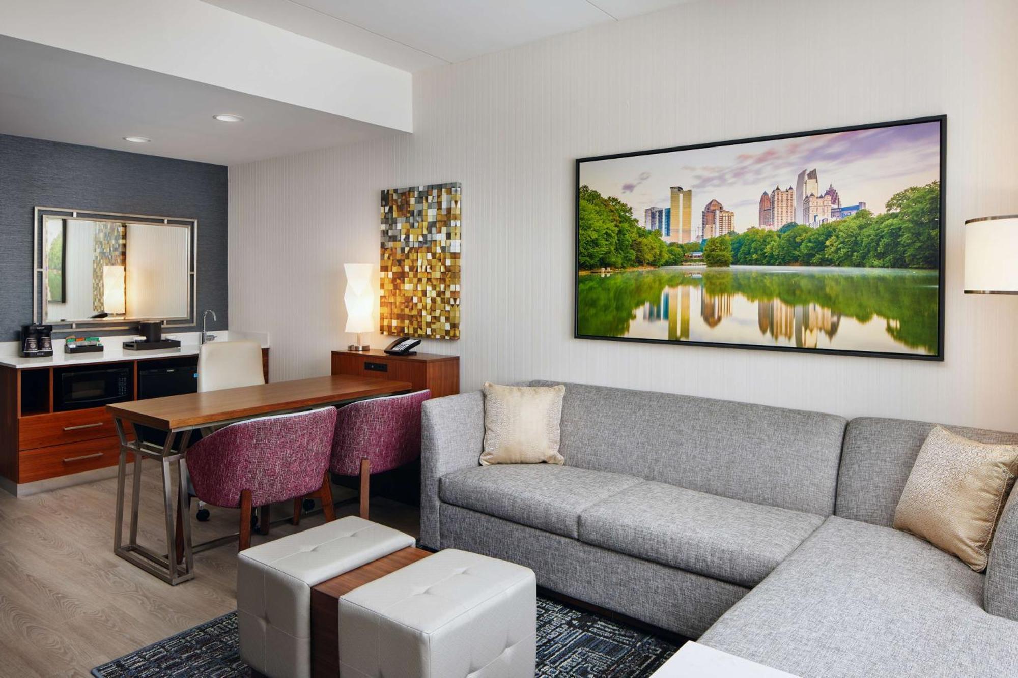 Embassy Suites By Hilton Atlanta Airport North Hapeville Eksteriør billede