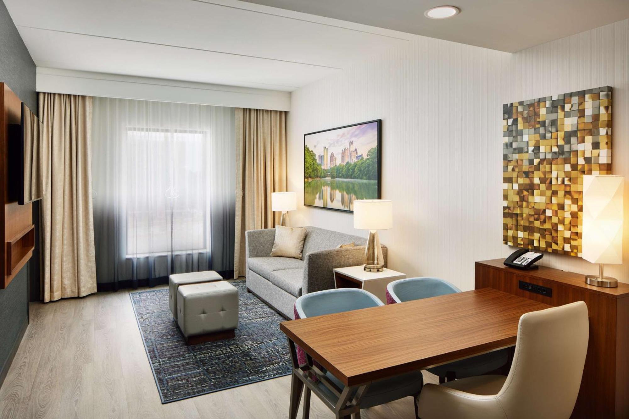 Embassy Suites By Hilton Atlanta Airport North Hapeville Eksteriør billede