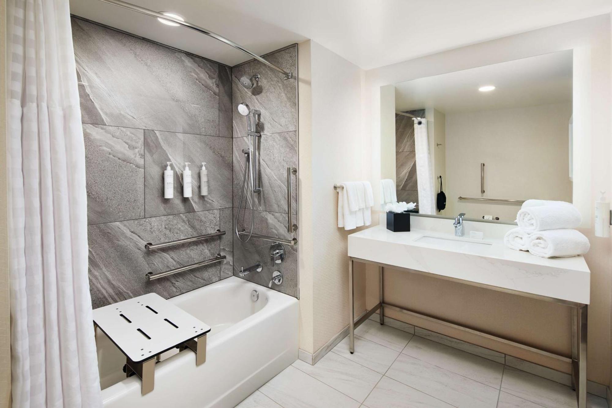 Embassy Suites By Hilton Atlanta Airport North Hapeville Eksteriør billede