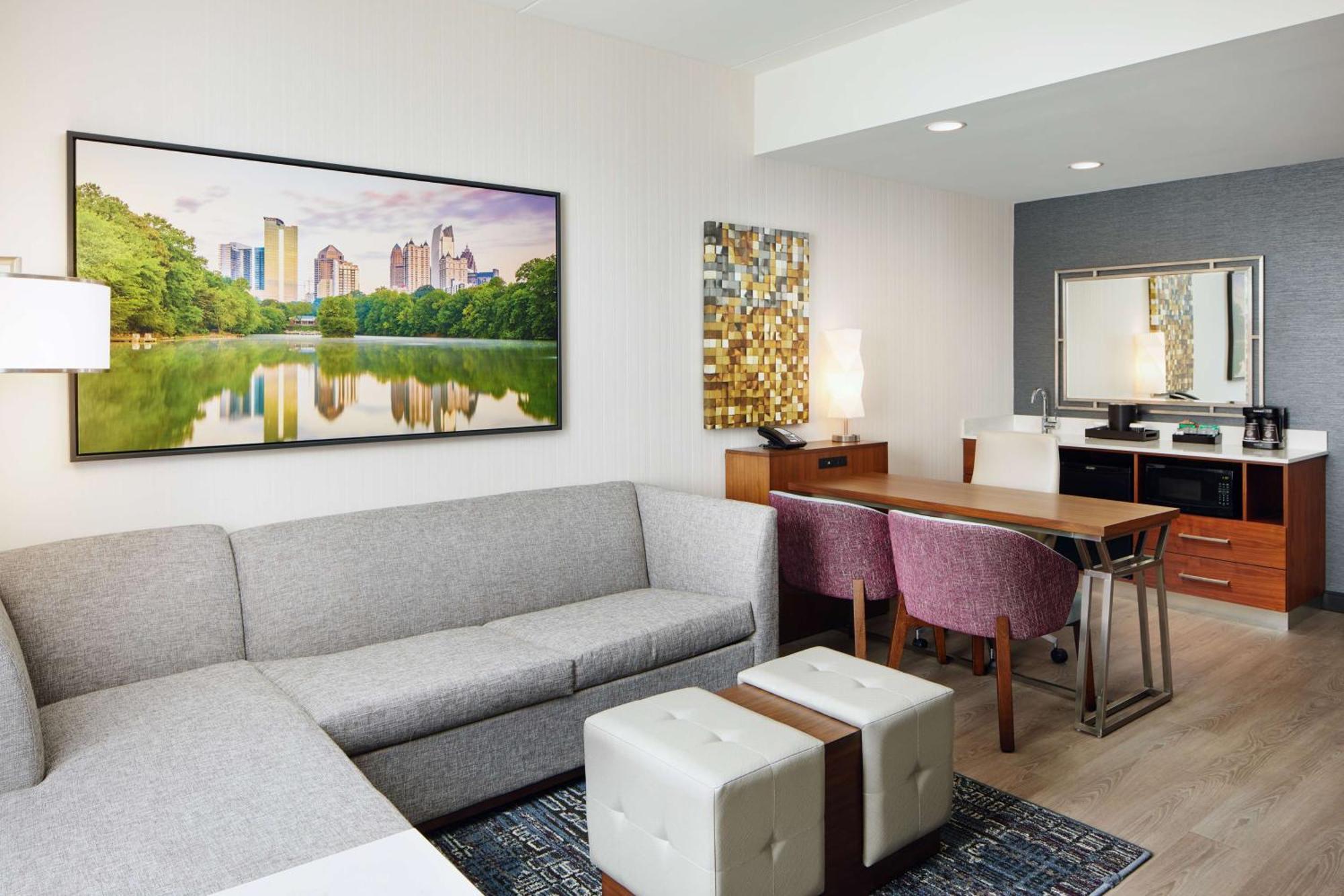 Embassy Suites By Hilton Atlanta Airport North Hapeville Eksteriør billede
